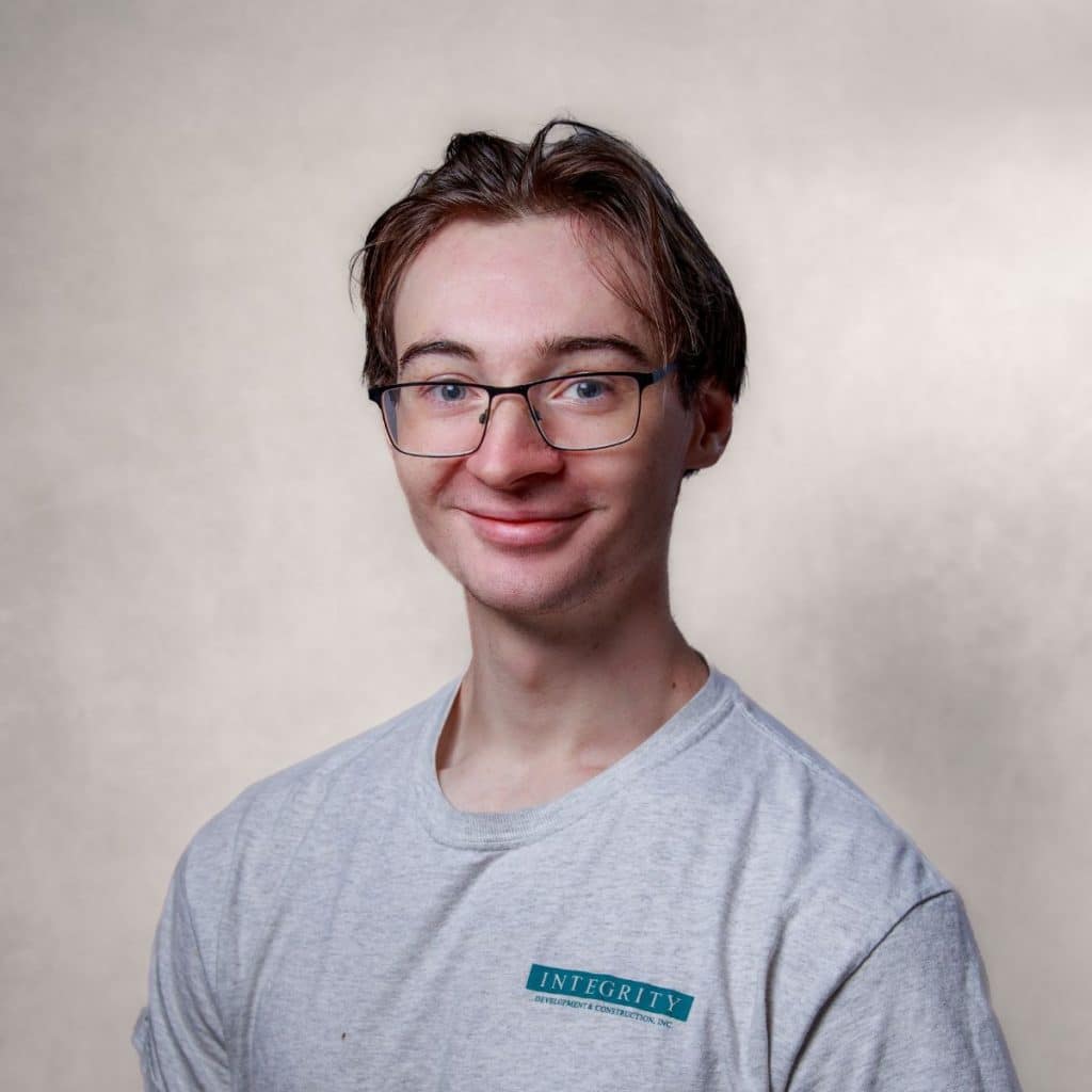 Head shot of Julian Warburton