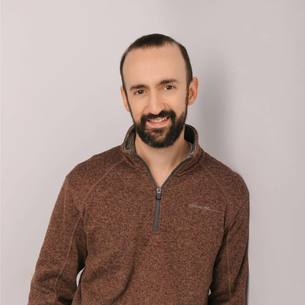 Head shot of Kyle Belanger